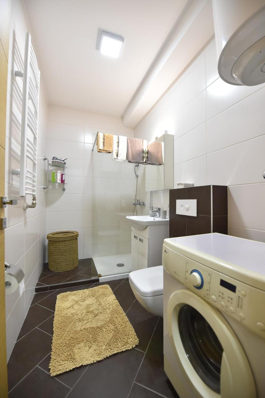 Apartment Sinisa With Garage 诺威萨 外观 照片