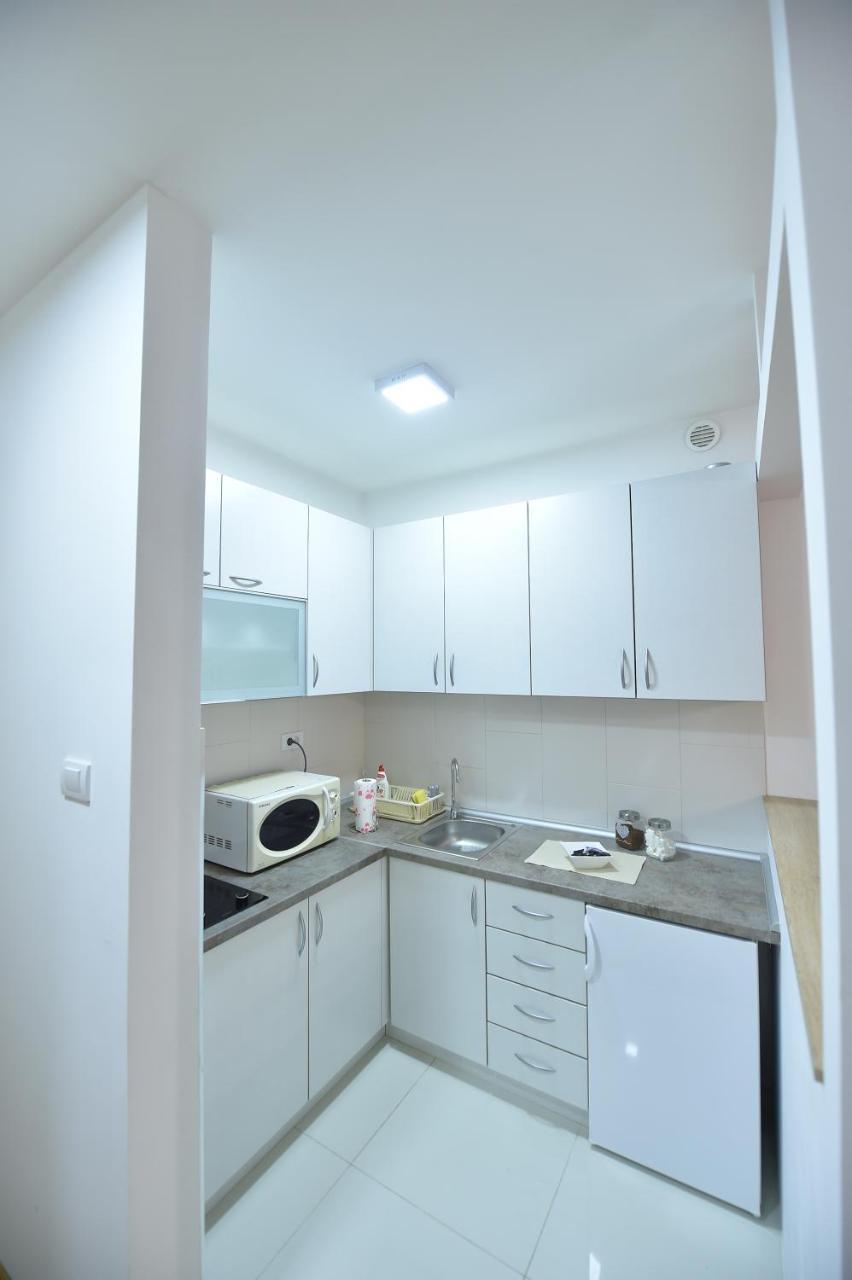 Apartment Sinisa With Garage 诺威萨 外观 照片