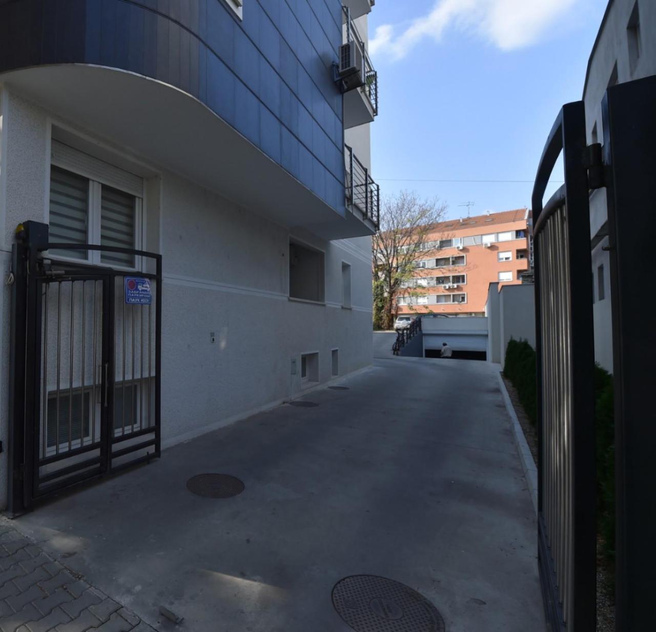 Apartment Sinisa With Garage 诺威萨 外观 照片